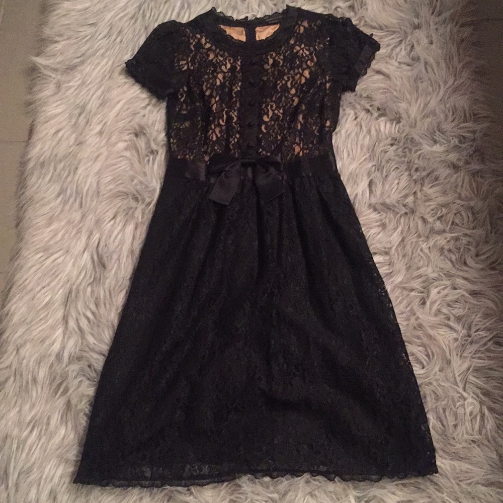 BCBGMaxAzria Dress- Gorgeous Black Lace